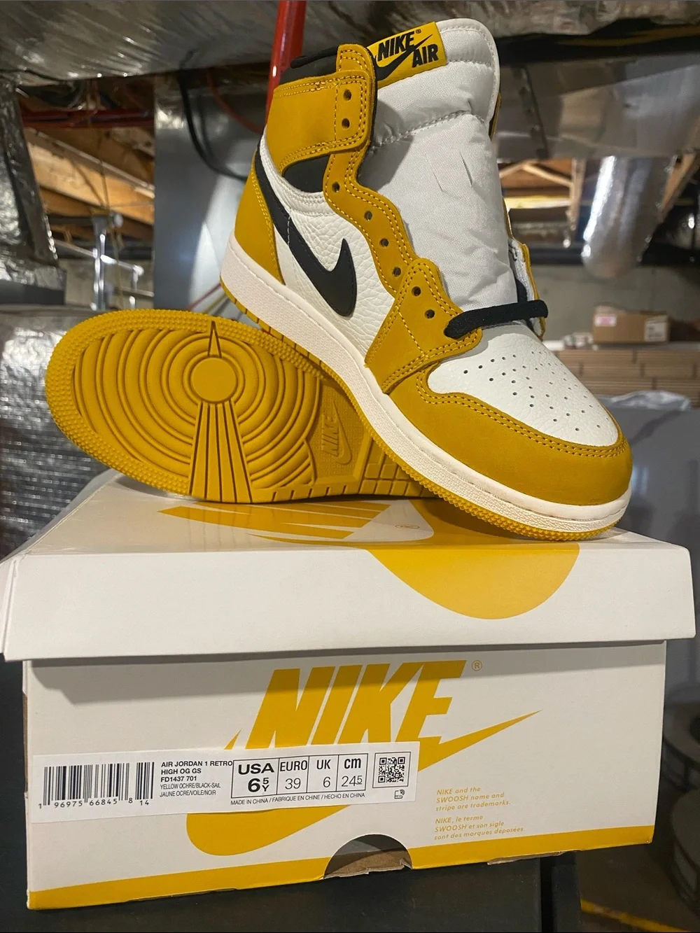 Nike Kids Air Jordan 1 High OG White Black Yellow Sneakers